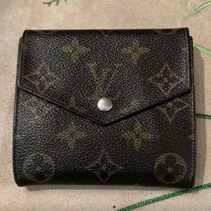 Authentic LOUIS VUITTON Monogram Monnaie Double Snap Wallet